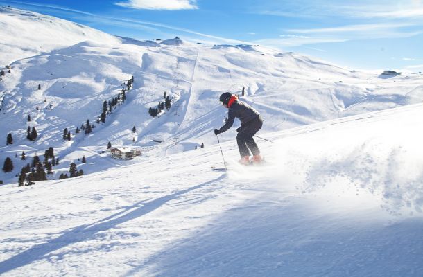 Skiing in the Wildkogel Arena